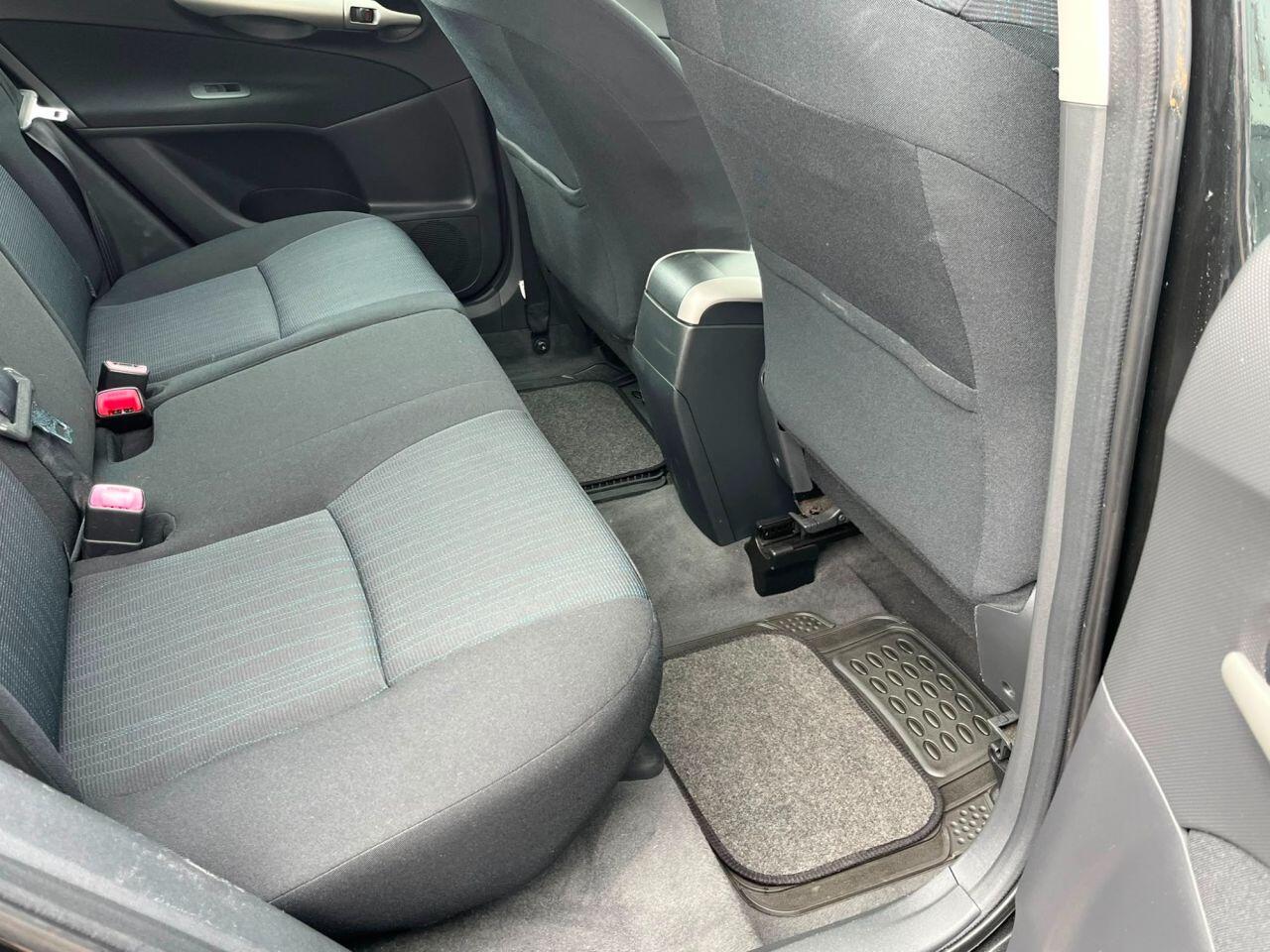 Toyota Auris view 11