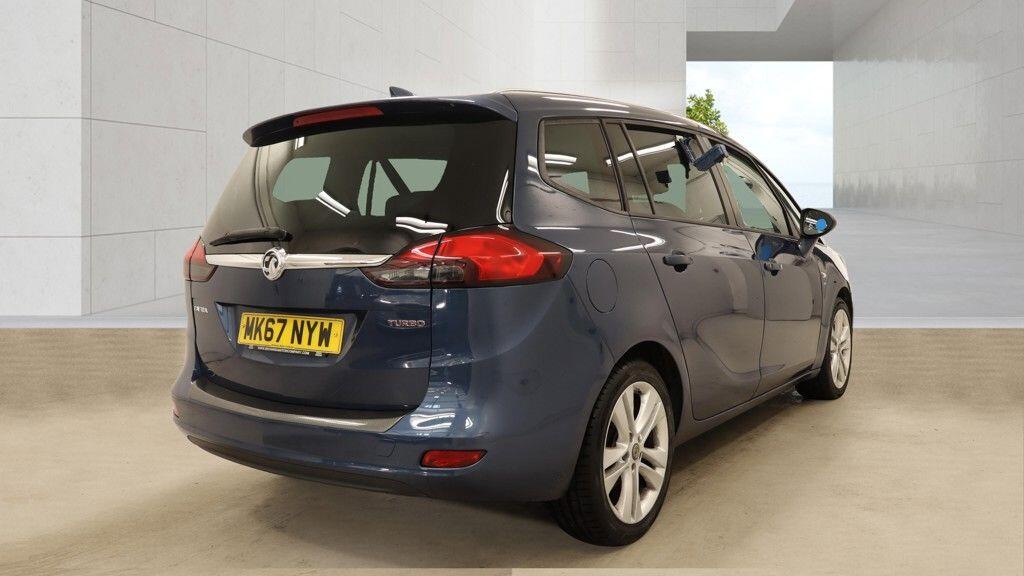 Vauxhall Zafira Tourer view 3