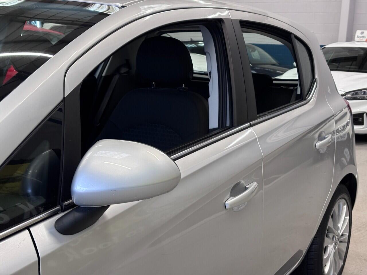 Vauxhall Corsa view 43