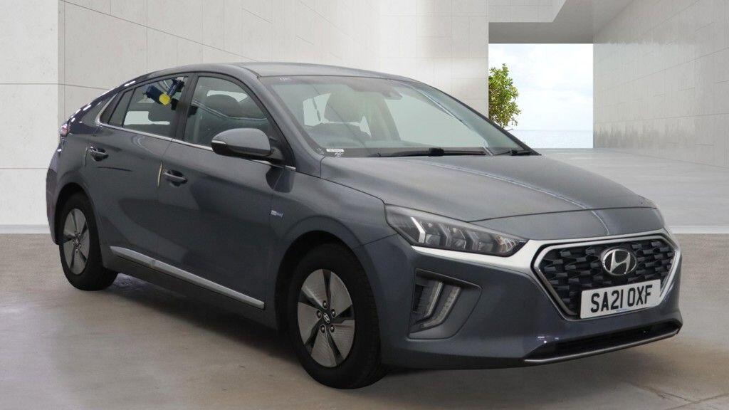 Hyundai IONIQ view 10