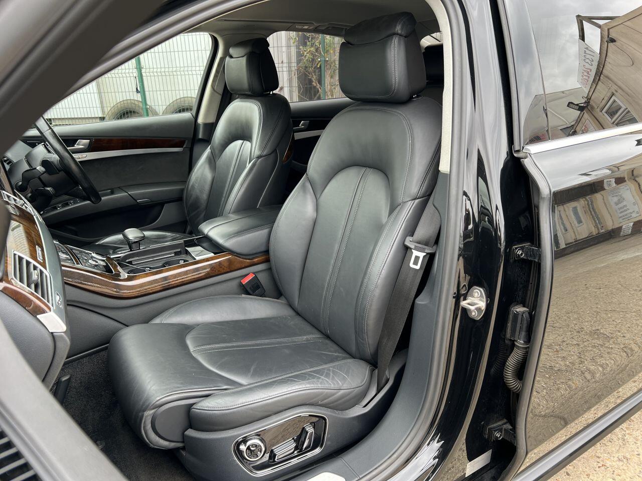 Audi A8 view 27