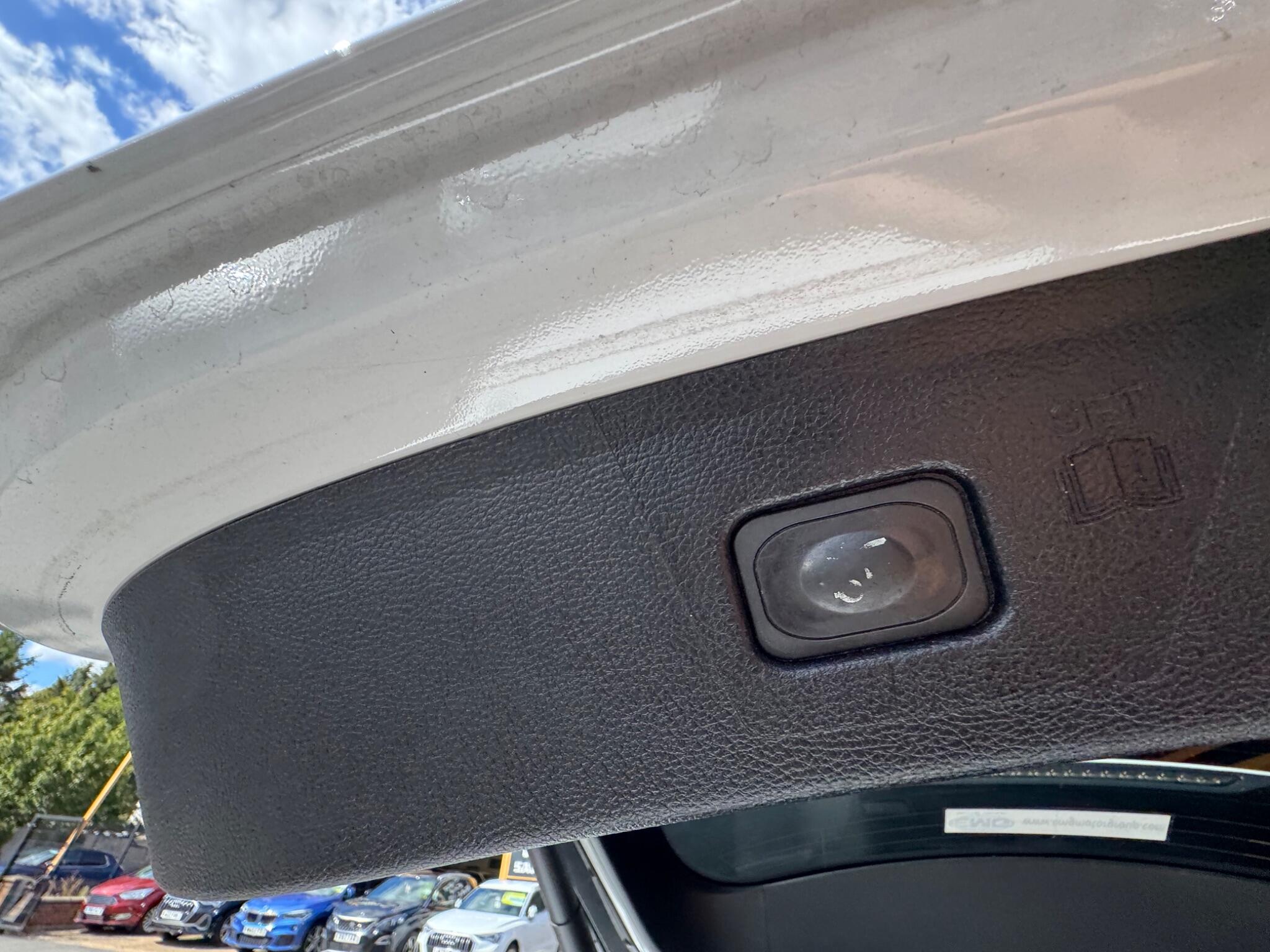 Ford Edge view 13