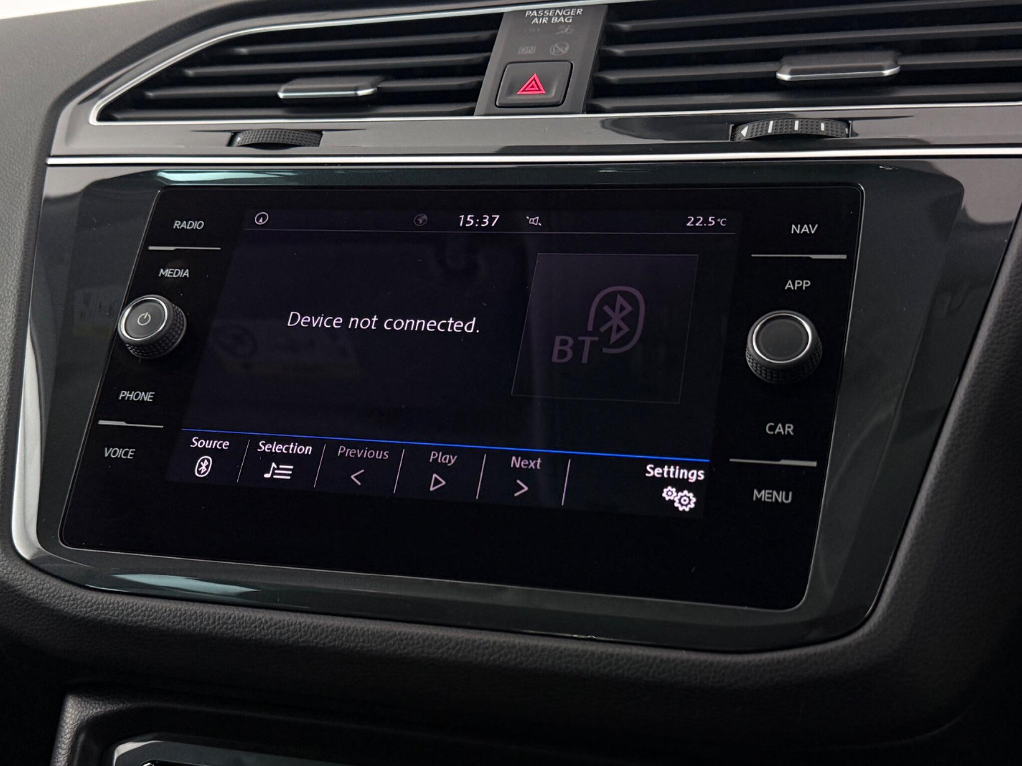 Volkswagen Tiguan view 24