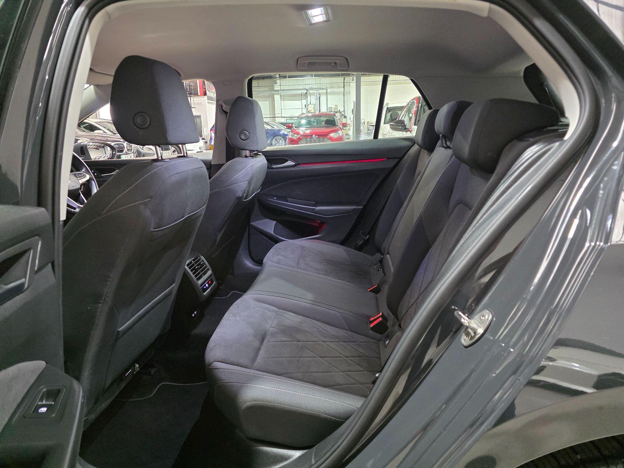 Volkswagen Golf view 24