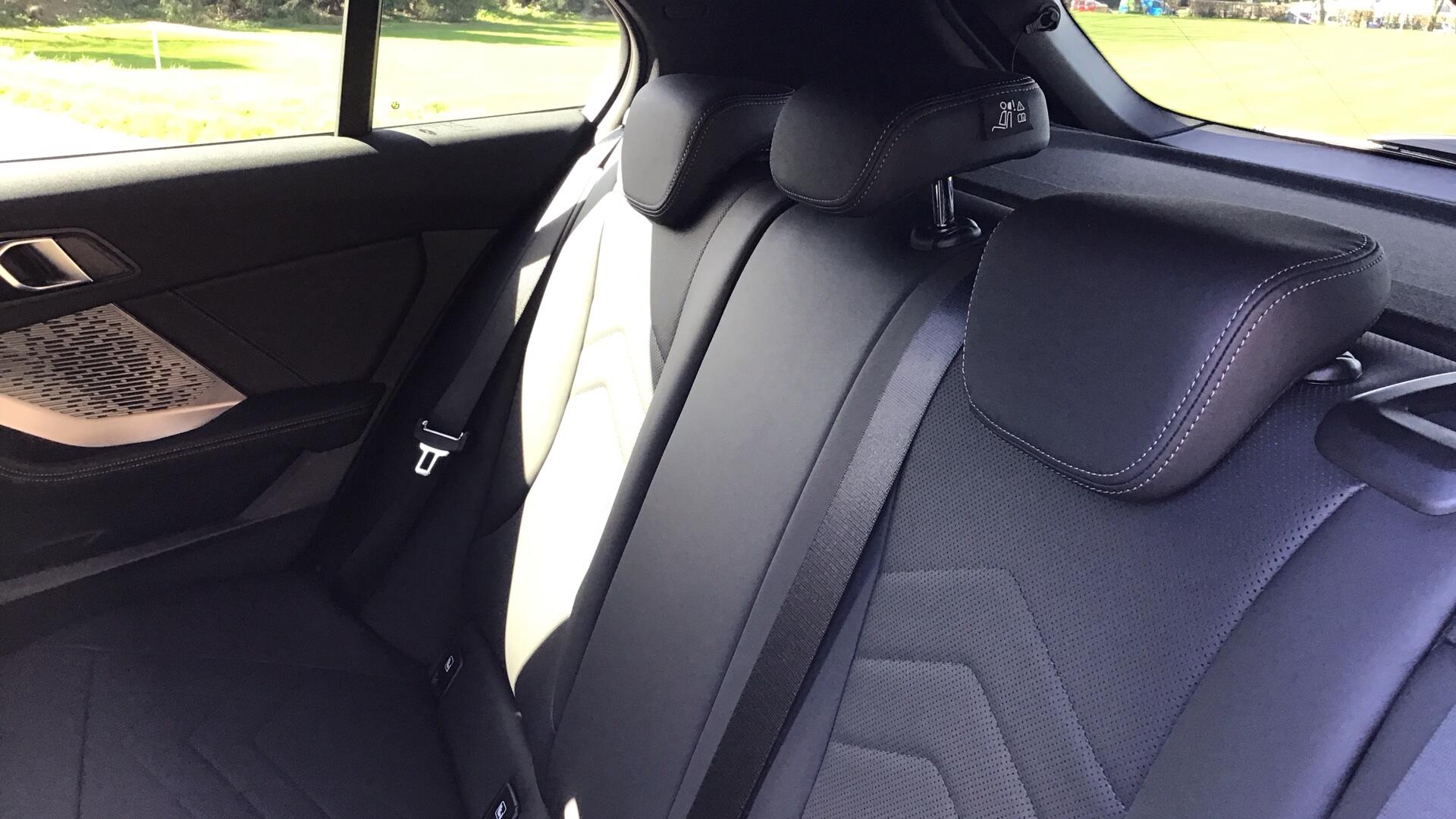 BMW 1 Series view 12