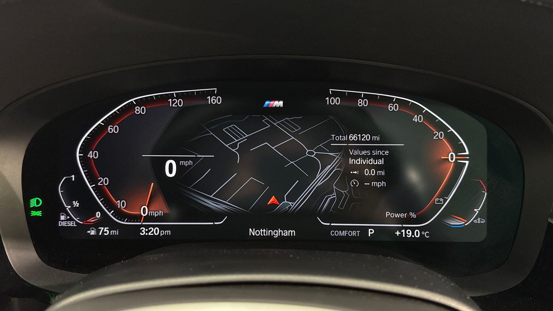 BMW 5 Series view 9
