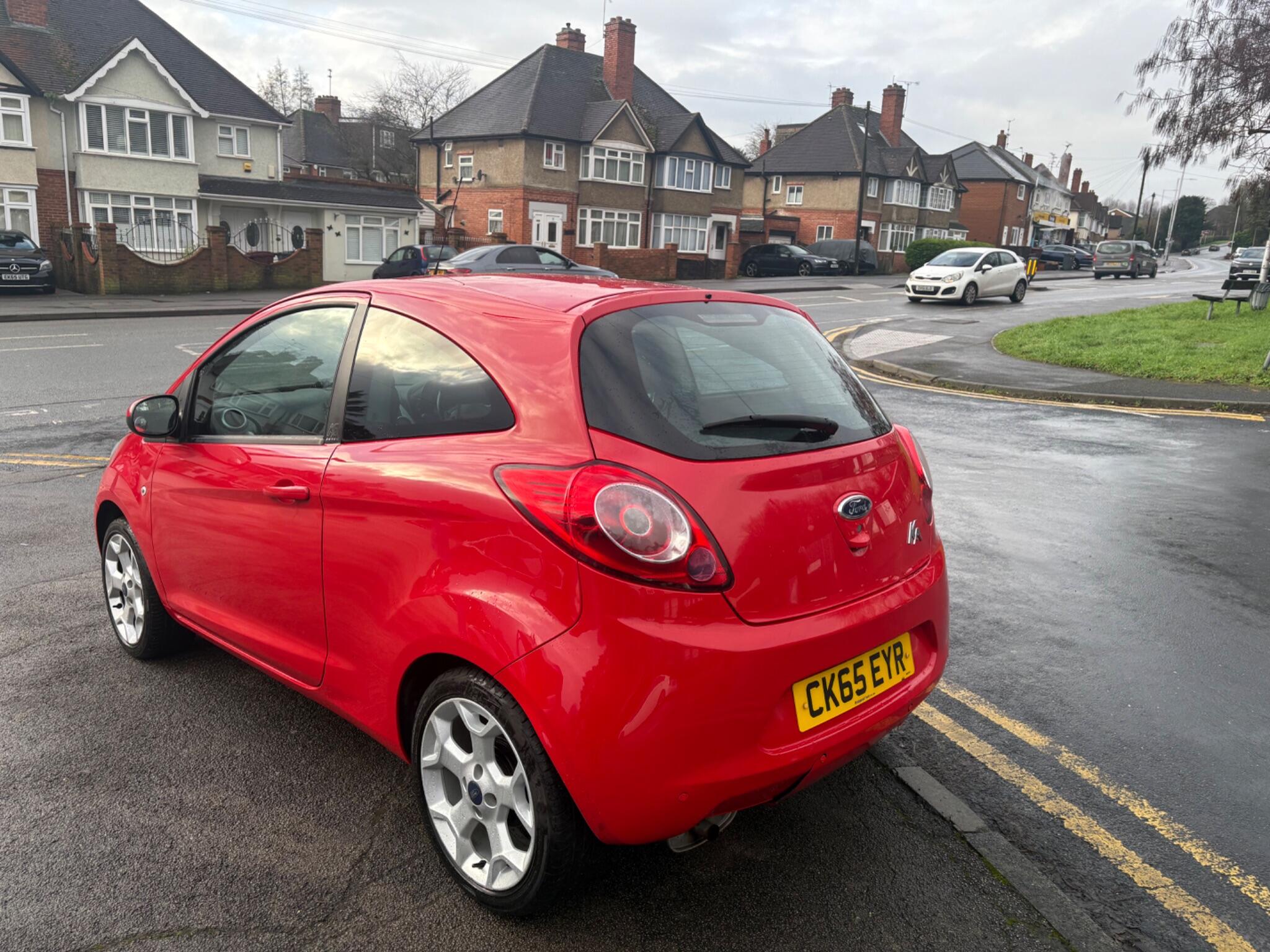 2015 Ford Ka 1.2 Zetec Euro 5 (s/s) 3dr • 97,801 miles image 8