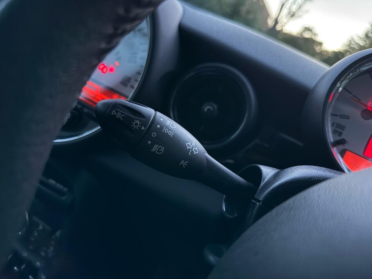 Mini Hatch view 17