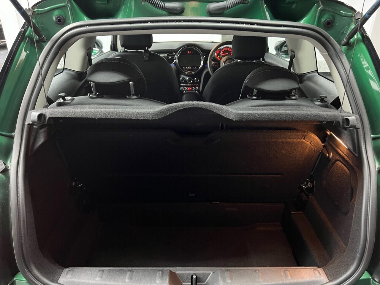Mini Hatch view 42