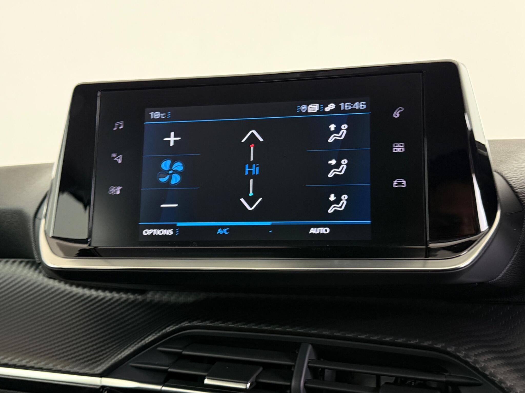 Peugeot 208 view 25