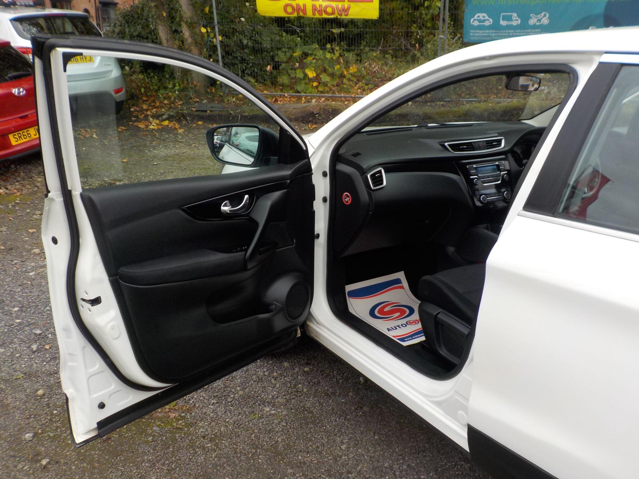 Nissan Qashqai 1.5 dCi Acenta 2WD Euro 5 (s/s) 5dr