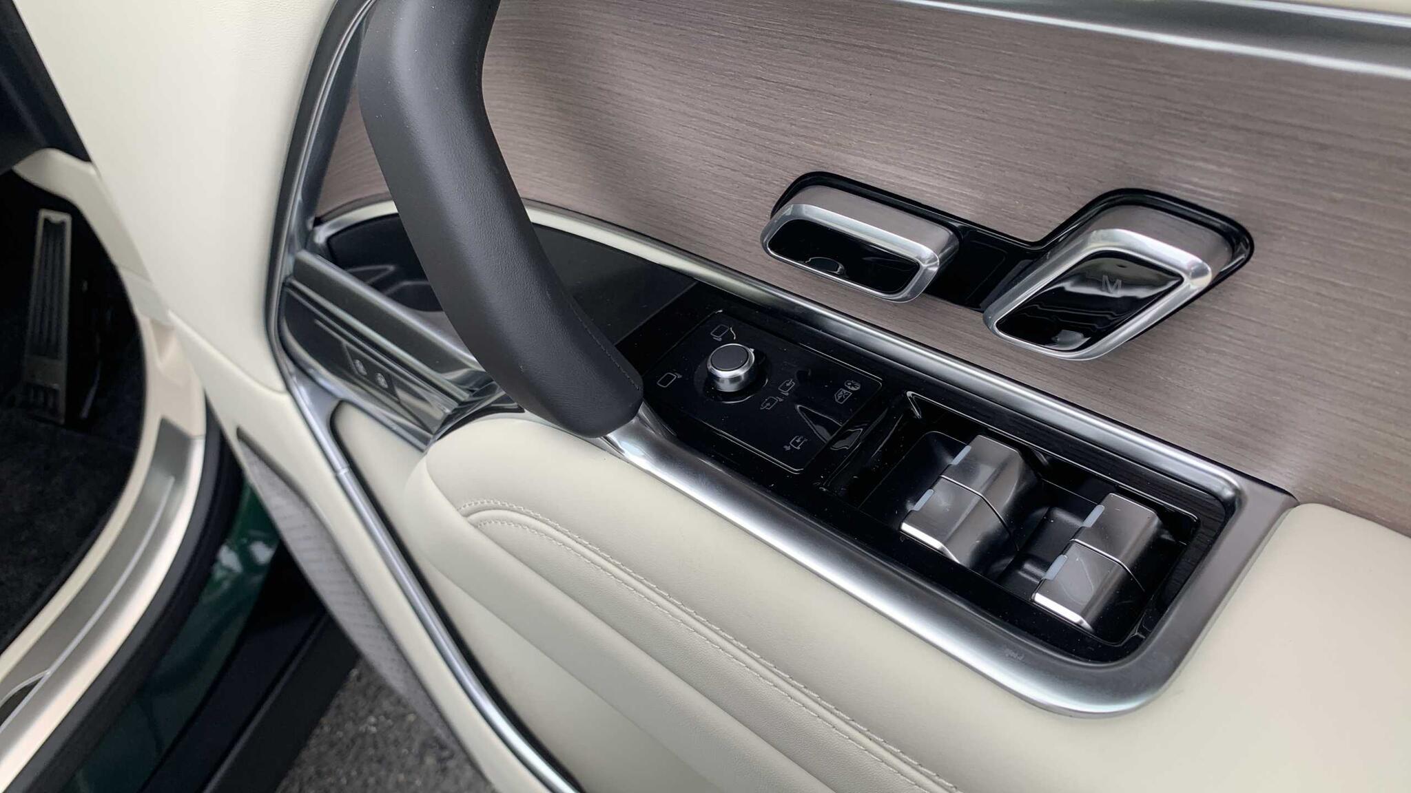 Land Rover Range Rover view 29
