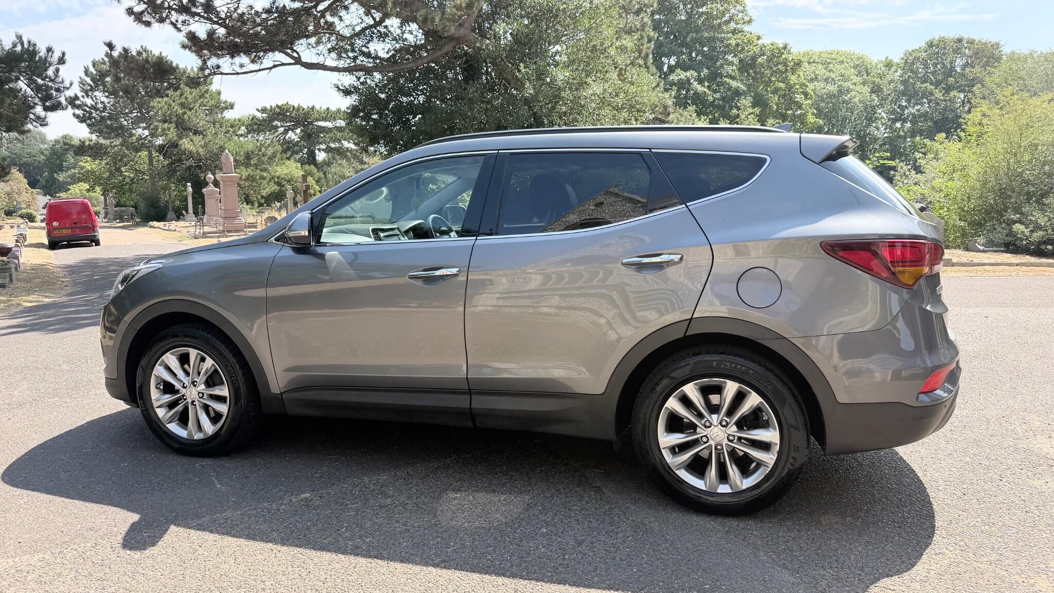 Hyundai Santa Fe view 15