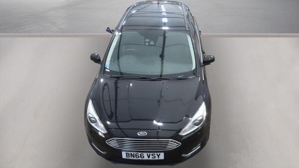 Ford Focus view 5