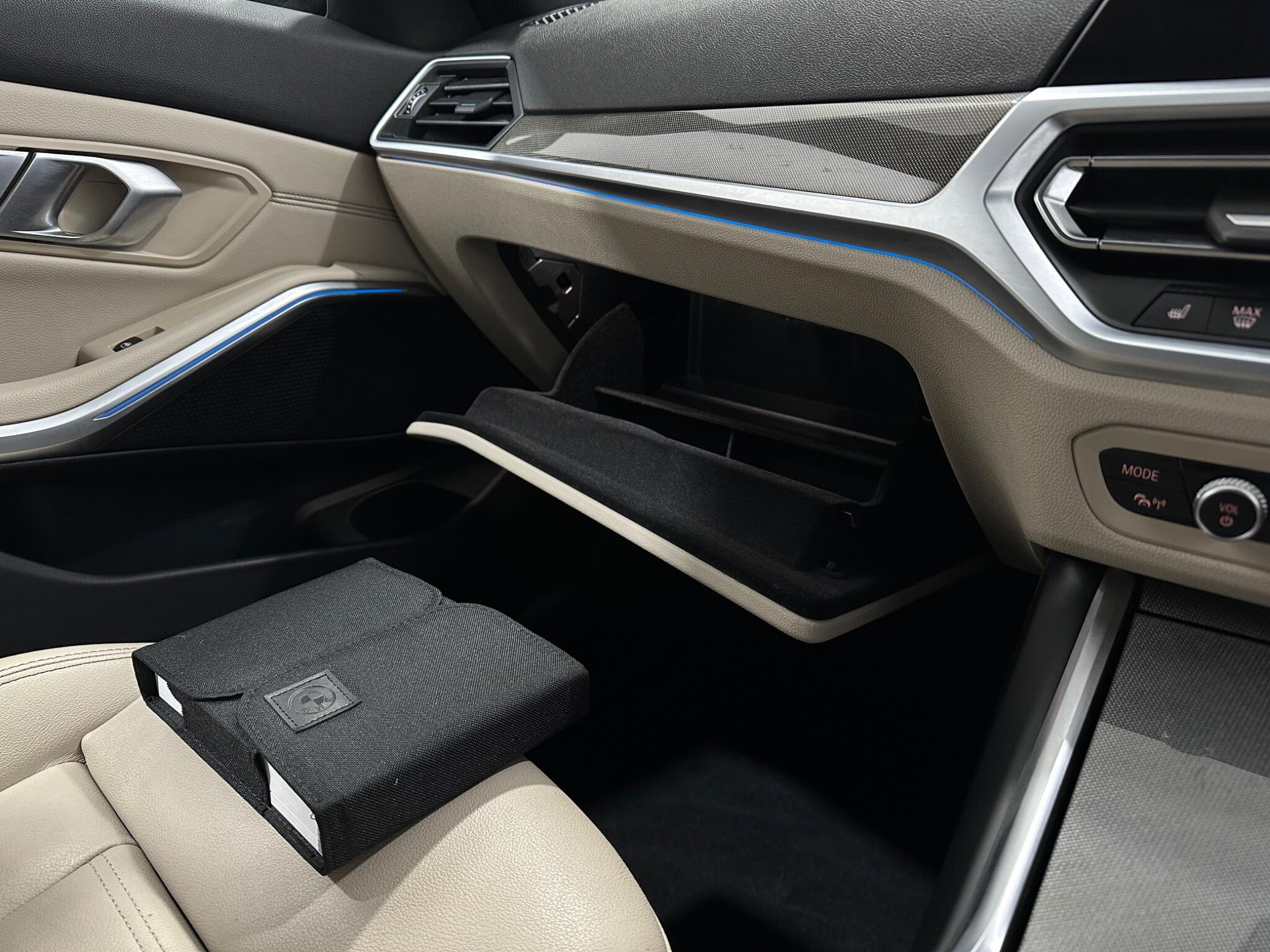 BMW 3 Series view 30