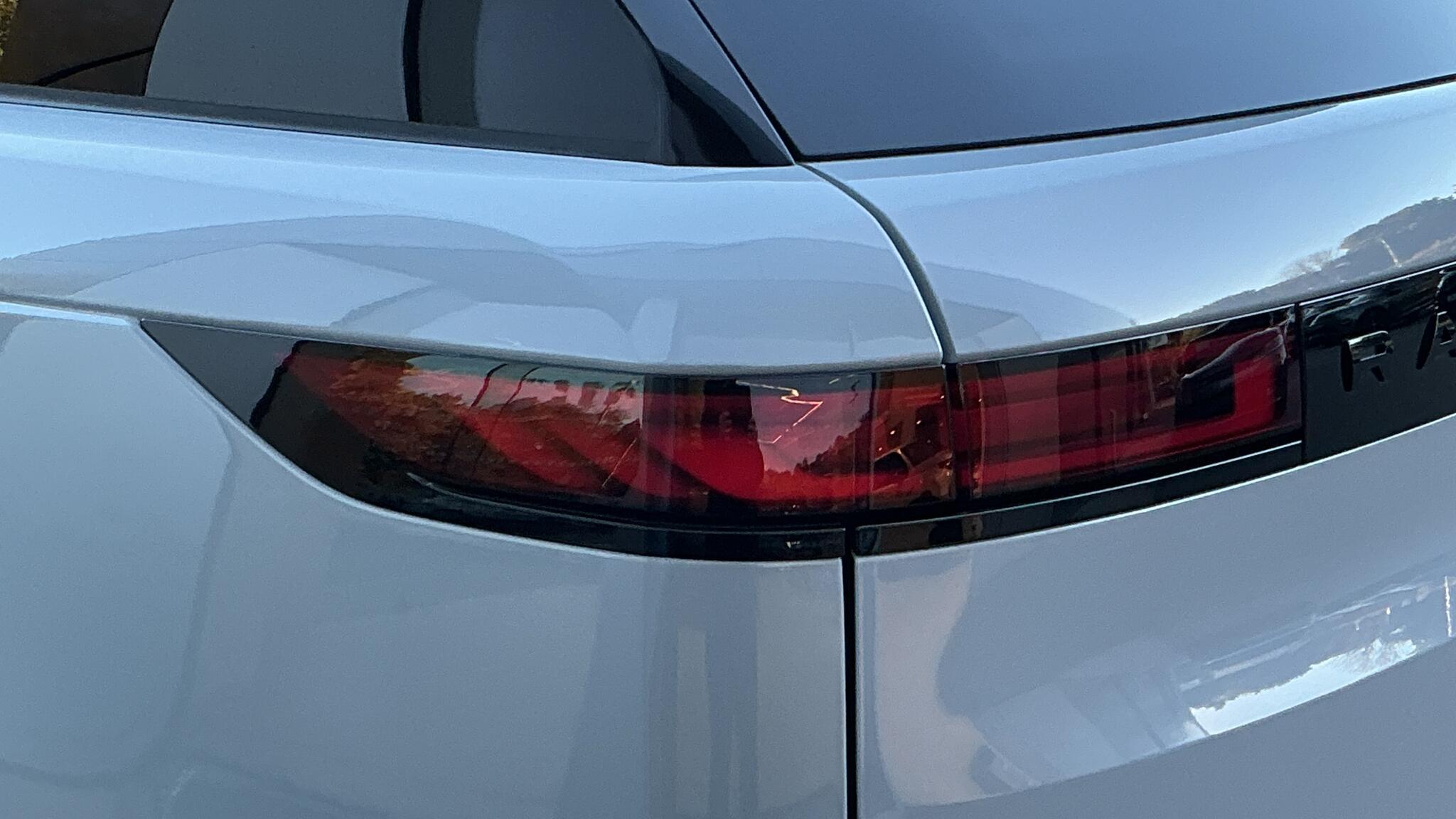 Land Rover Range Rover Sport view 19