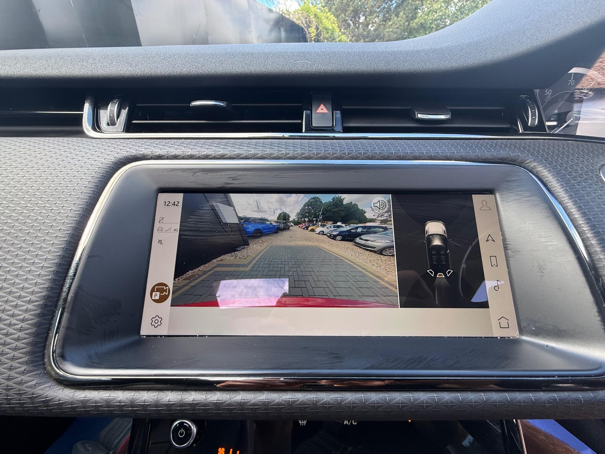 Land Rover Range Rover Evoque view 31