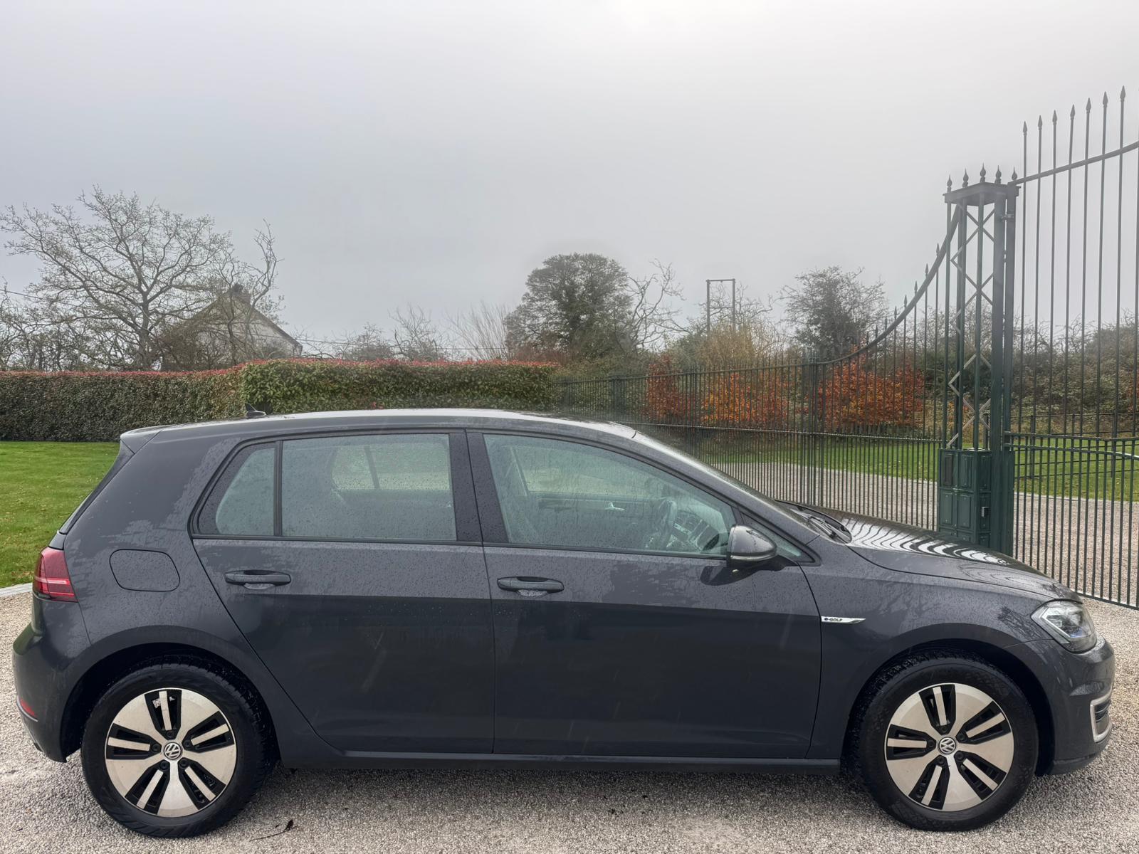 2020 Volkswagen e-Golf 35.8kWh e-Golf Auto 5dr • 41,030 miles image 8