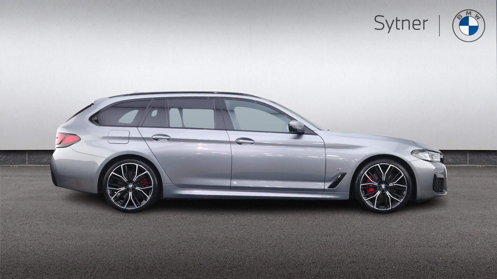 BMW 5 Series view 3