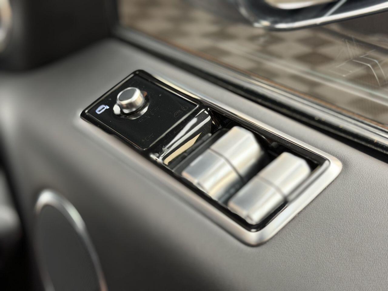 Land Rover Range Rover Sport view 49