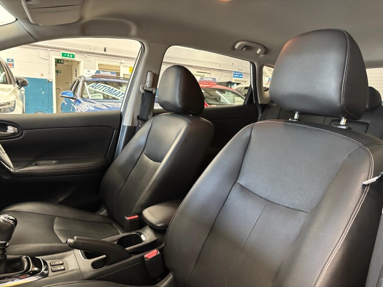 Nissan Pulsar view 23