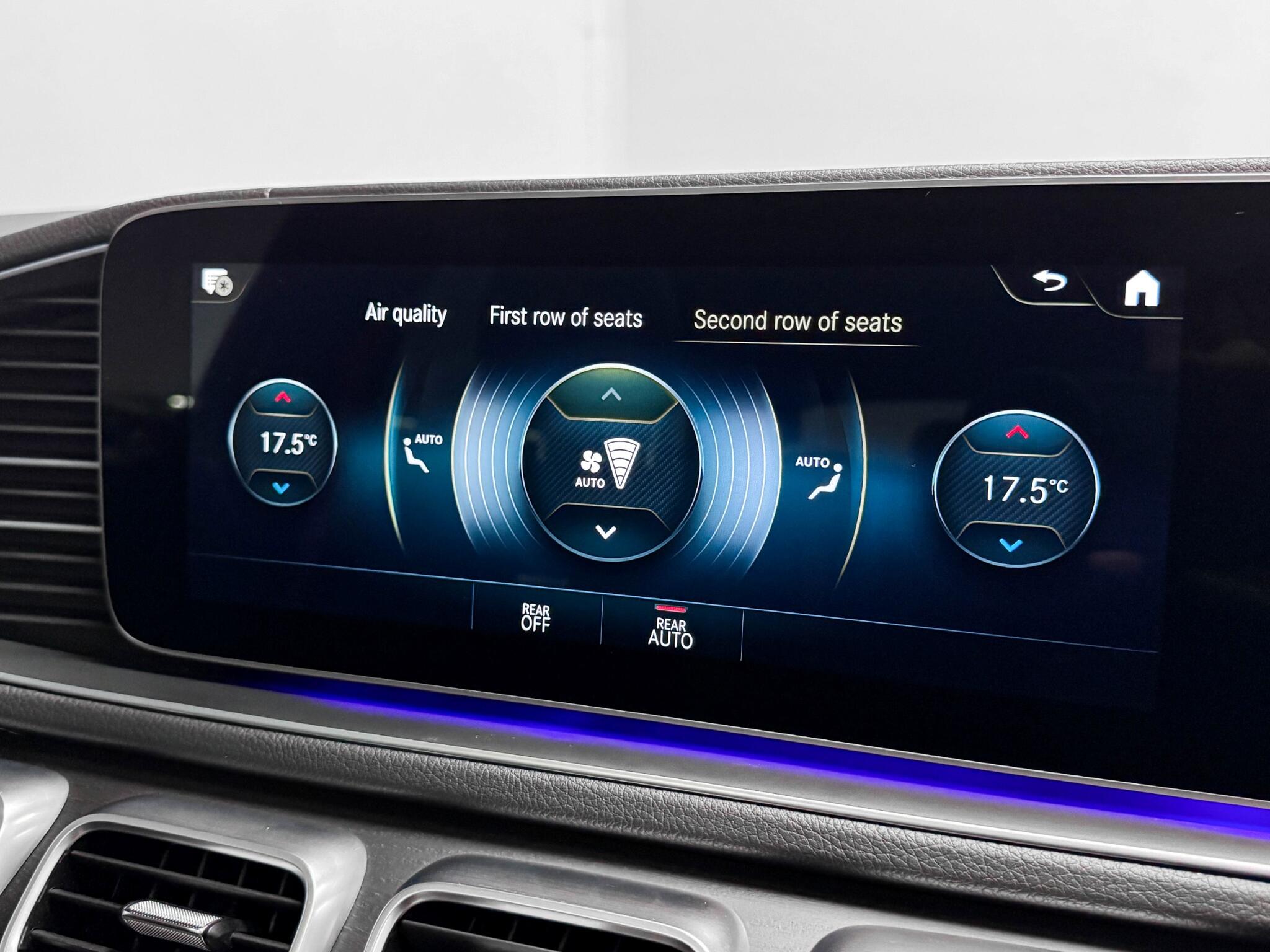 Mercedes-Benz Gle view 49