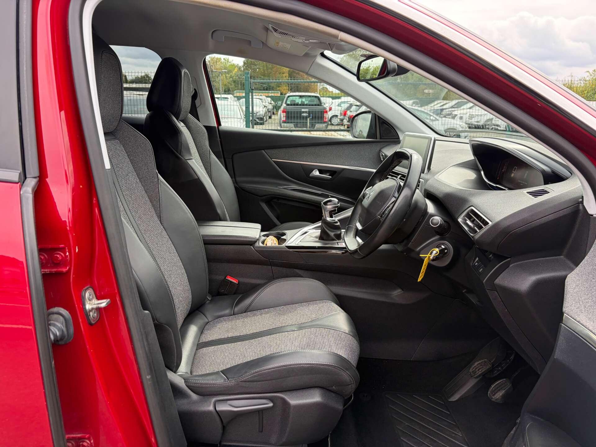 Peugeot 3008 view 35