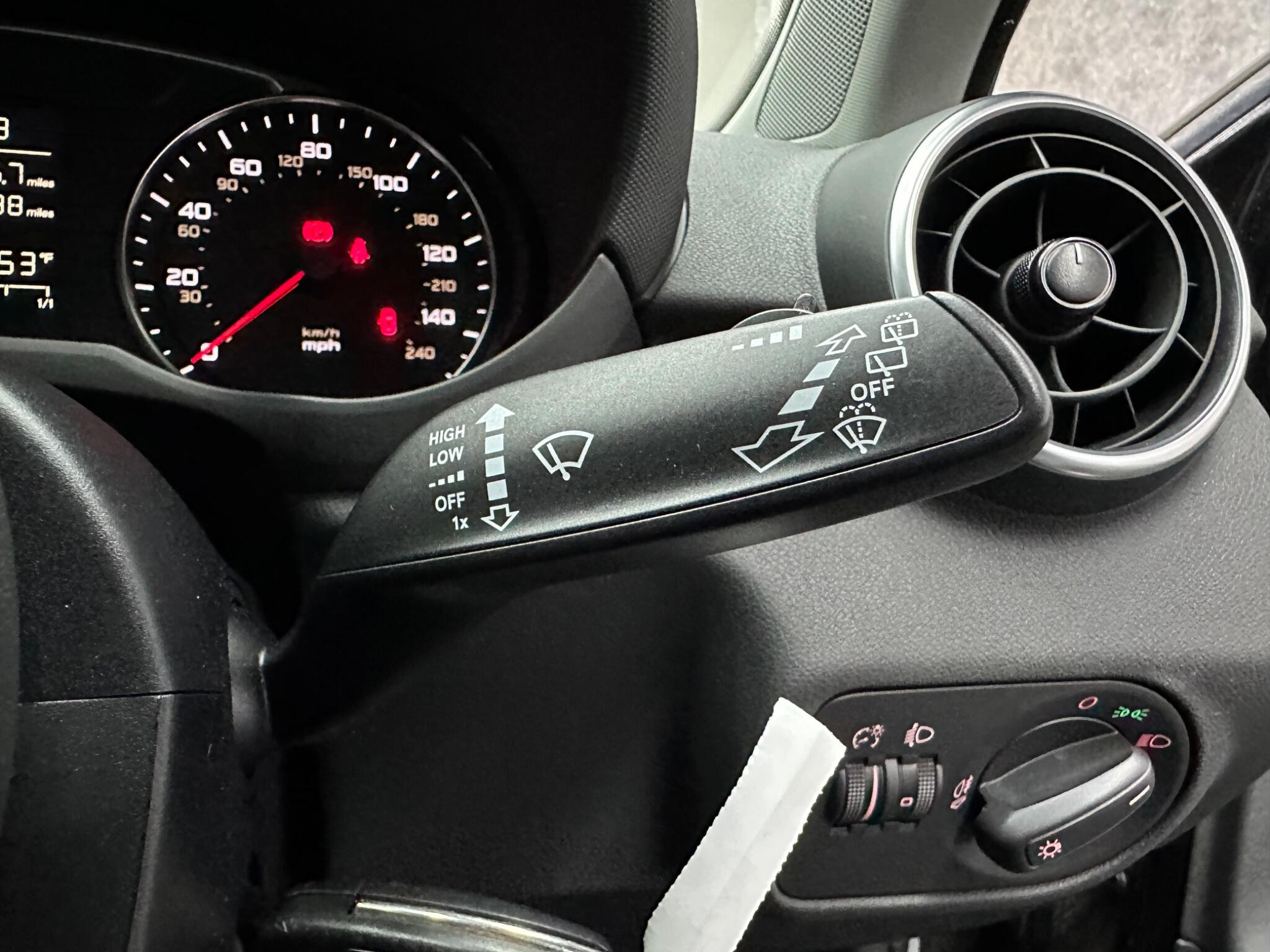 Audi A1 view 16