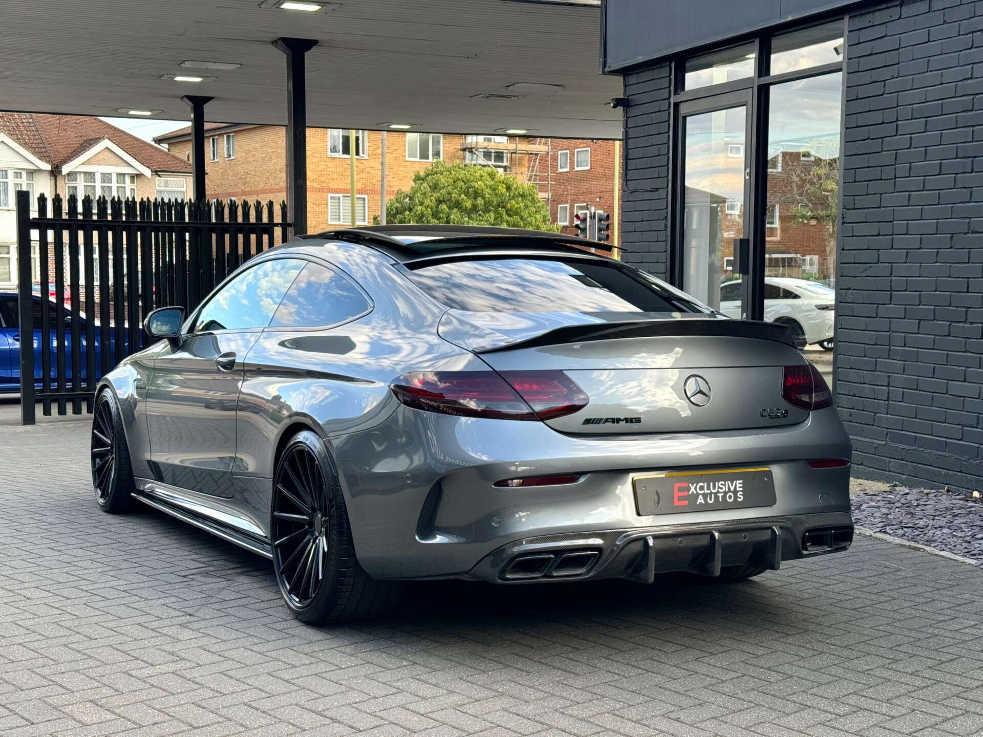 Mercedes-Benz C Class view 3
