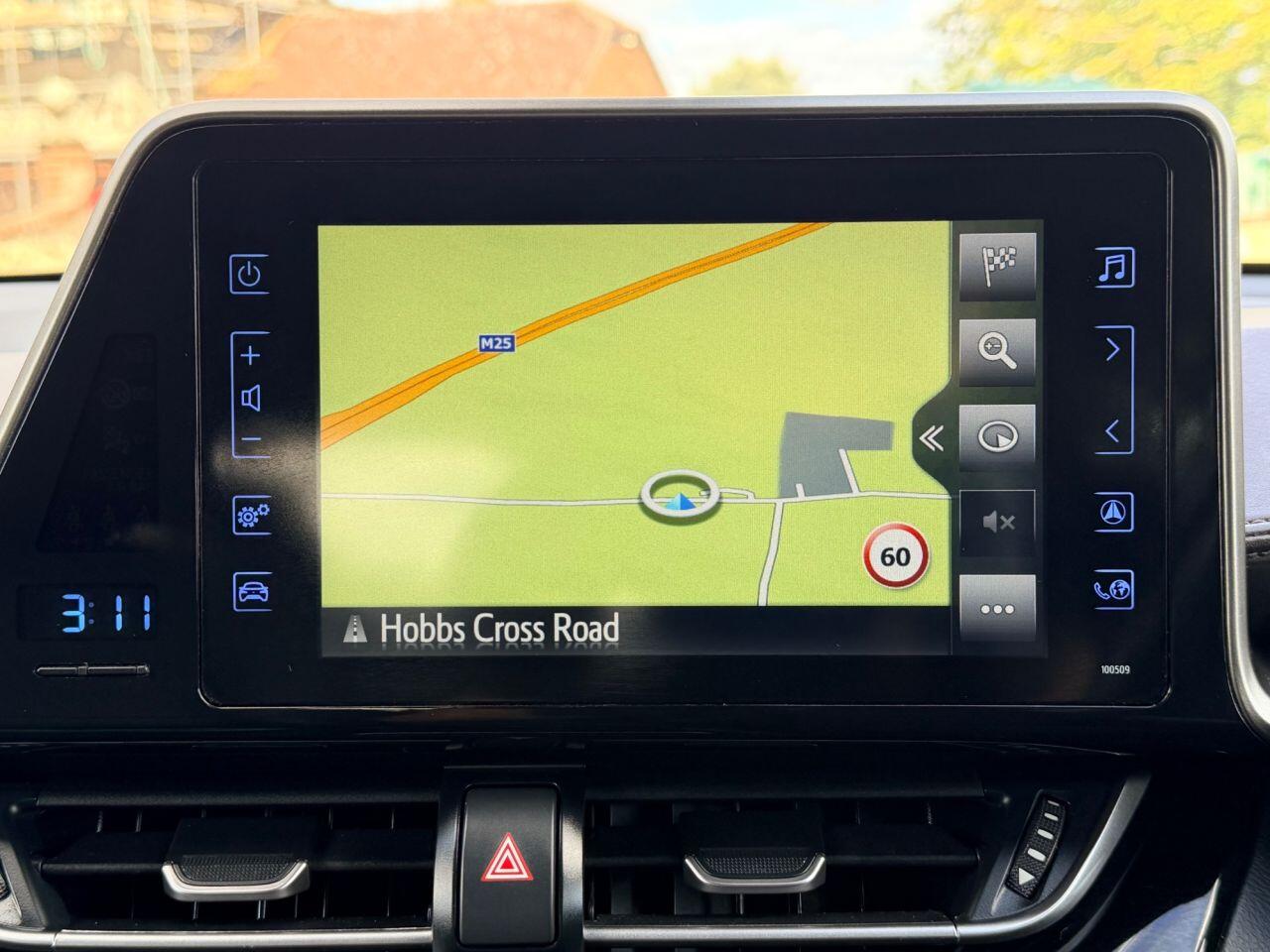 Toyota C-HR view 39