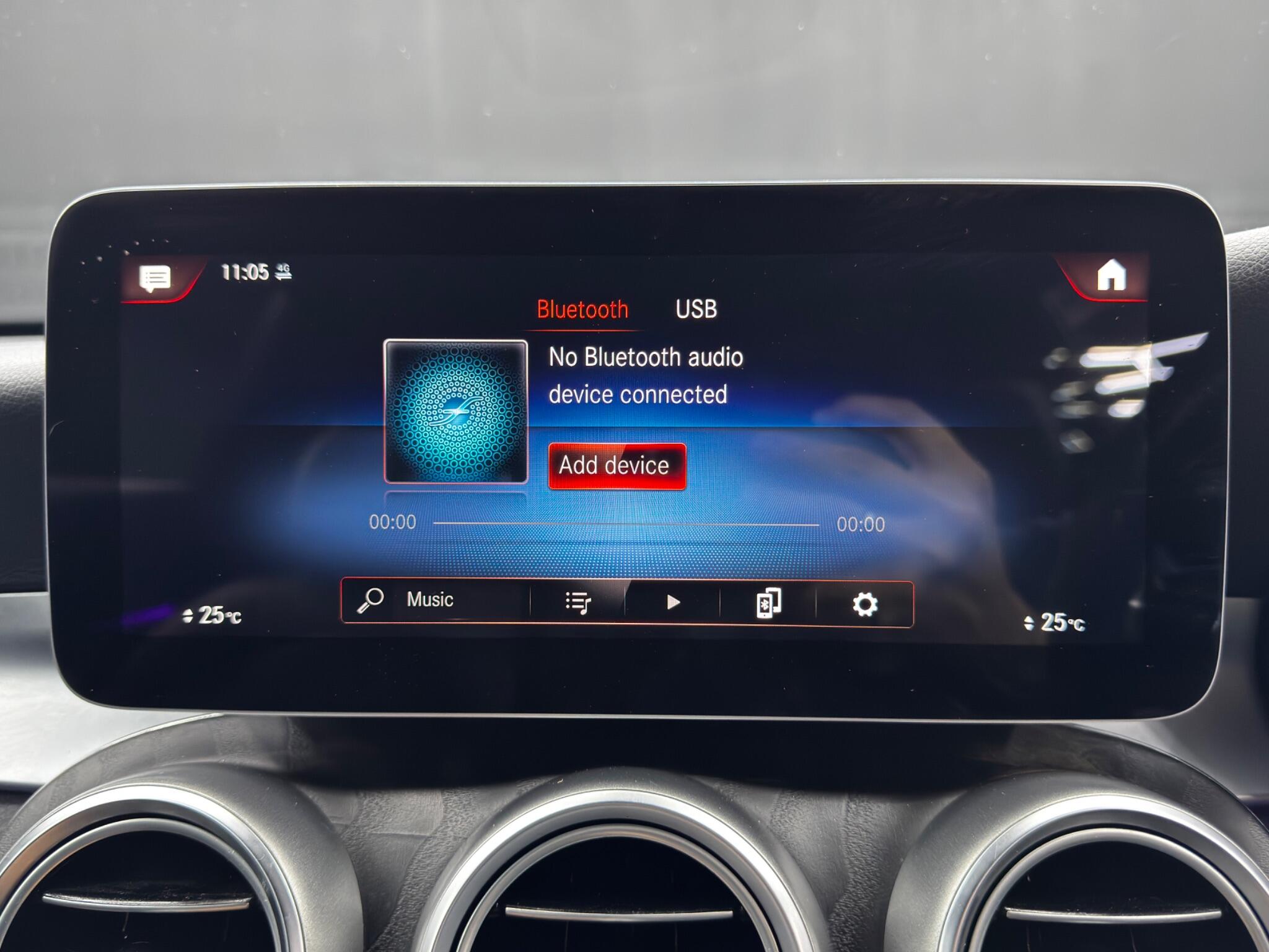 Mercedes-Benz GLC view 34