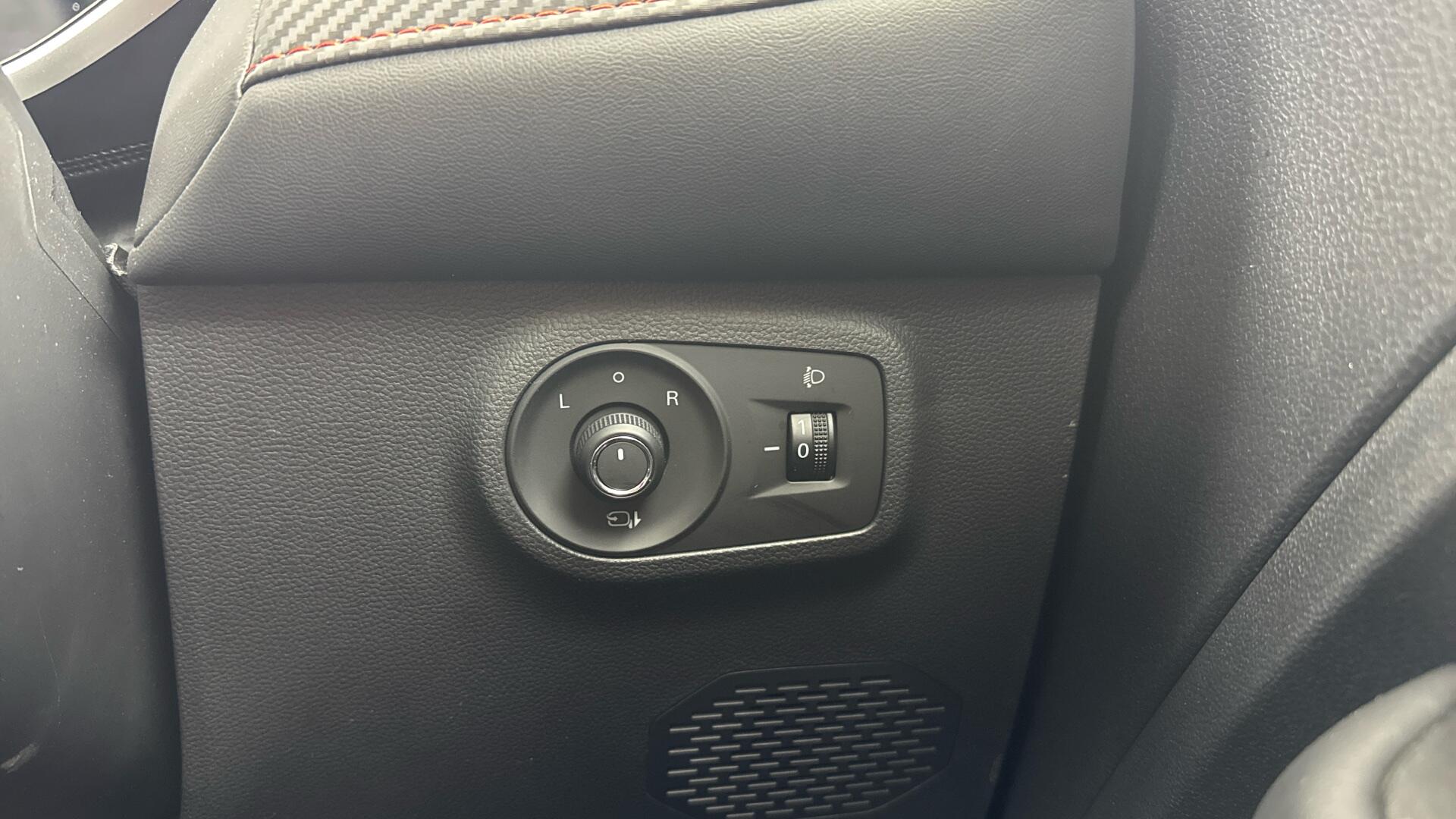 MG MG ZS view 45