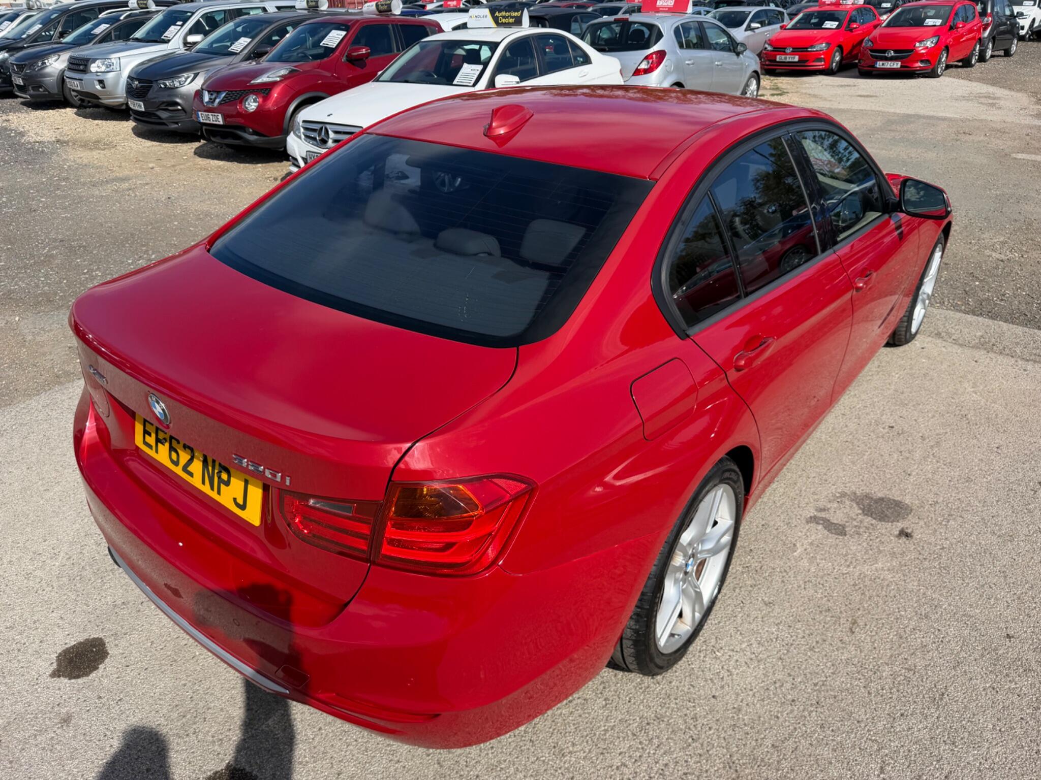 BMW 3 Series view 20