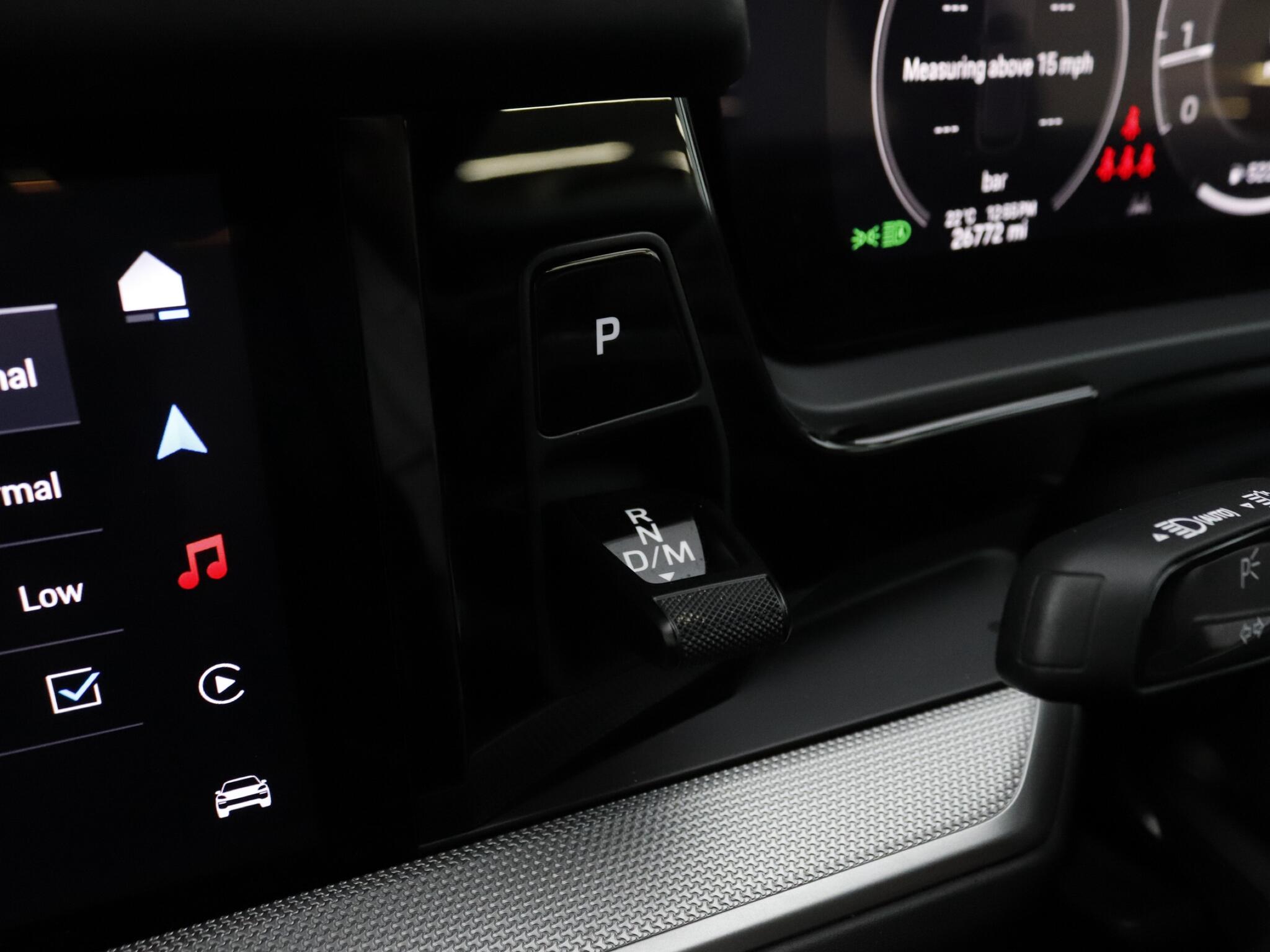 Porsche Cayenne view 36
