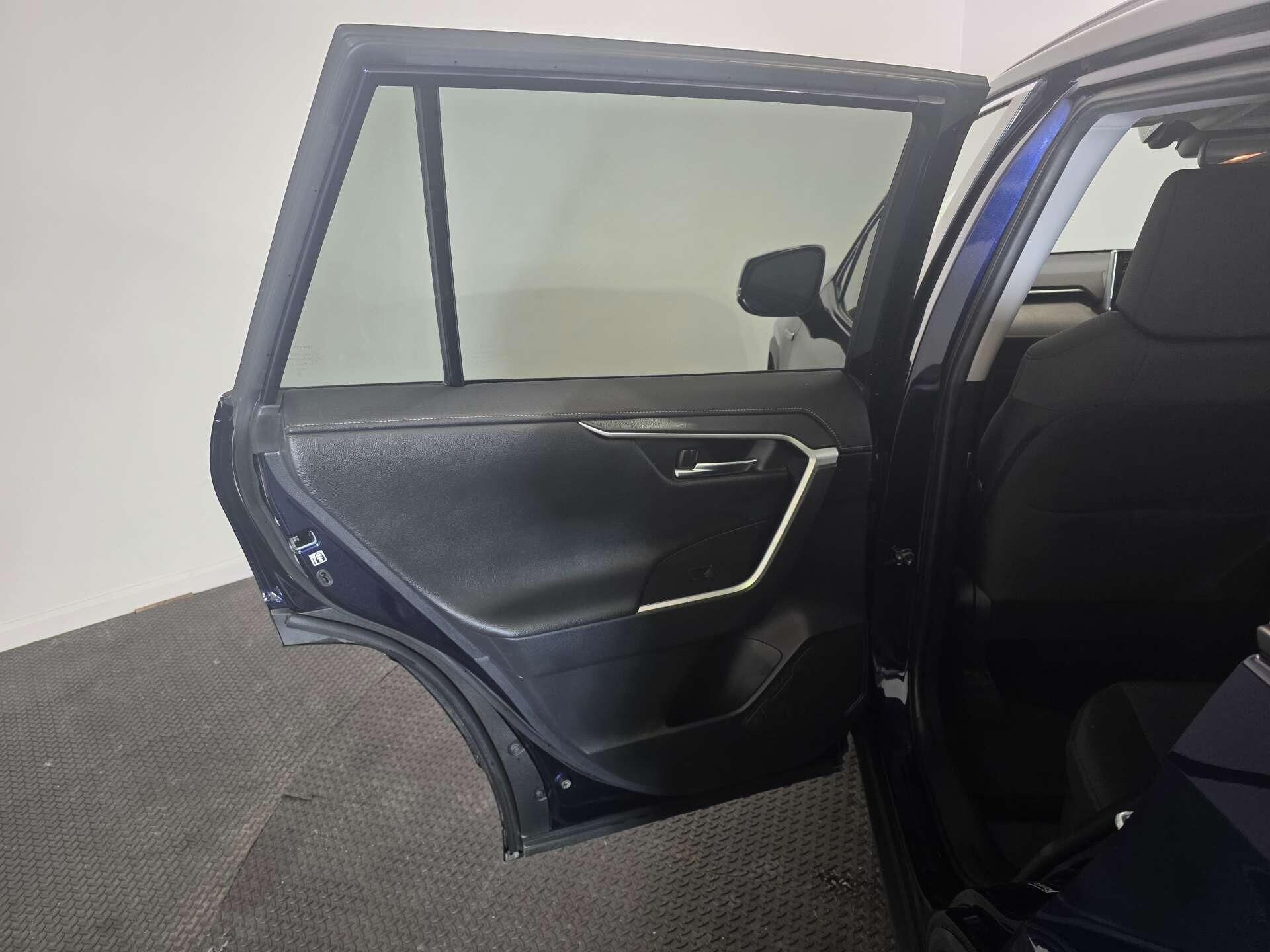 Toyota Rav4 view 36