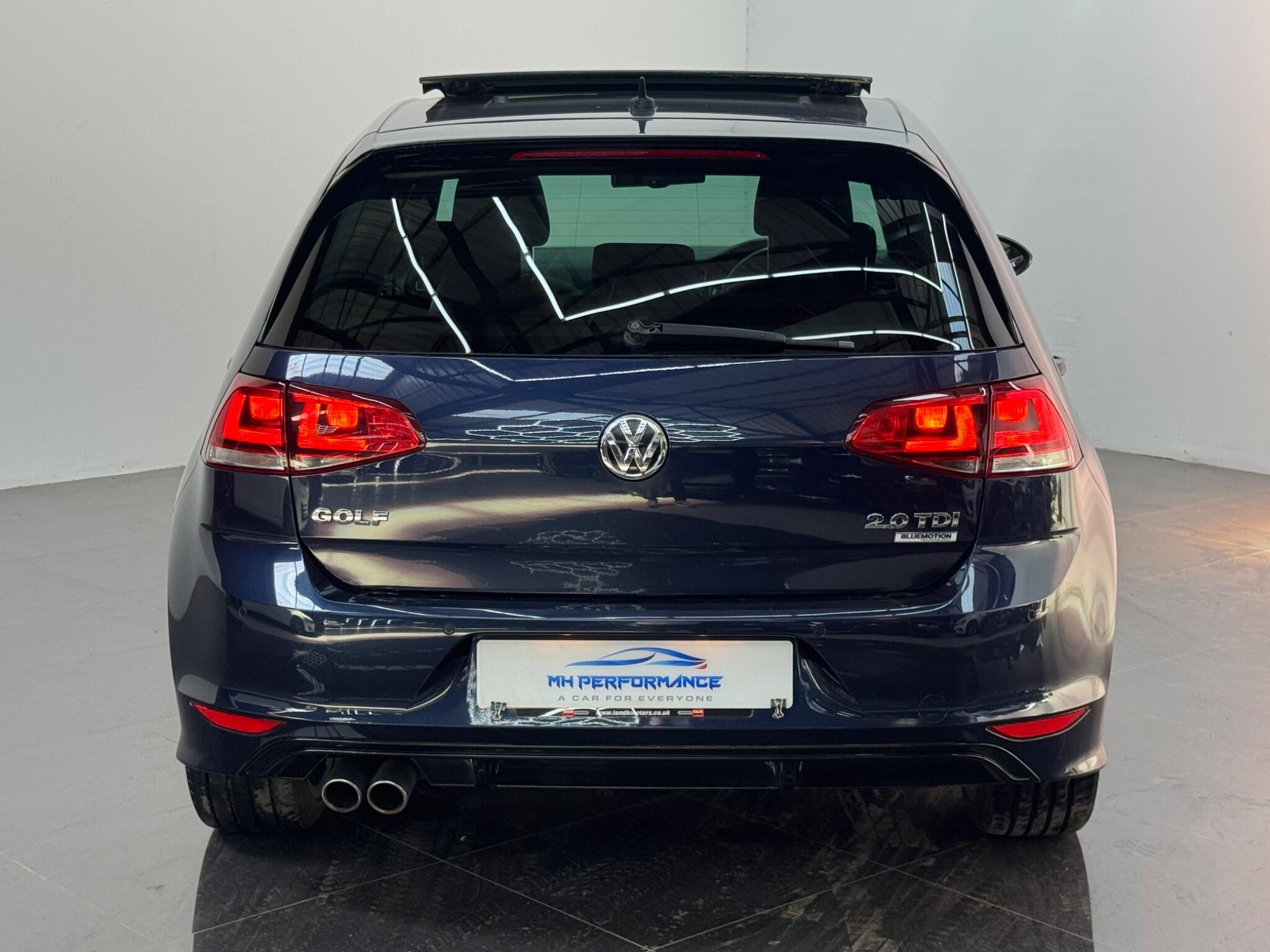Volkswagen Golf view 64