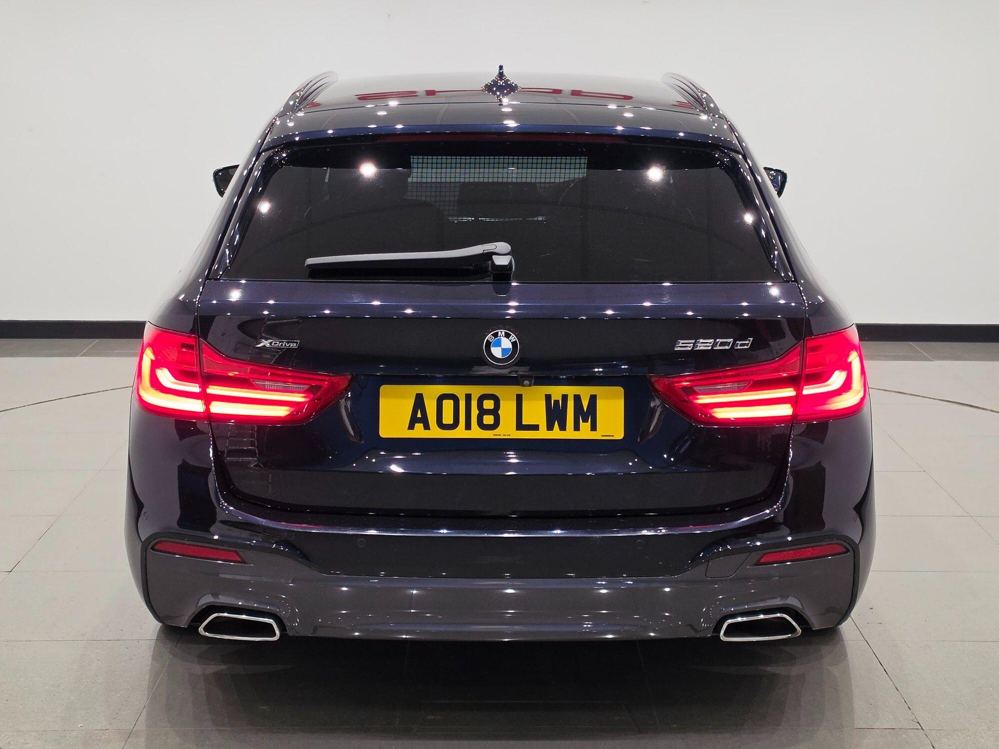 BMW 5 Series view 77