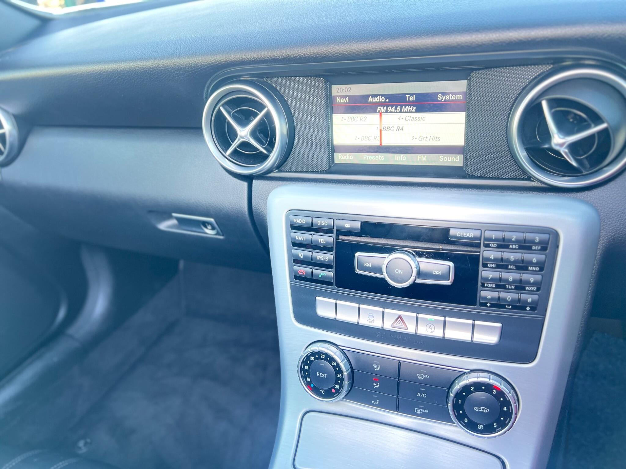Mercedes-Benz SLK view 18
