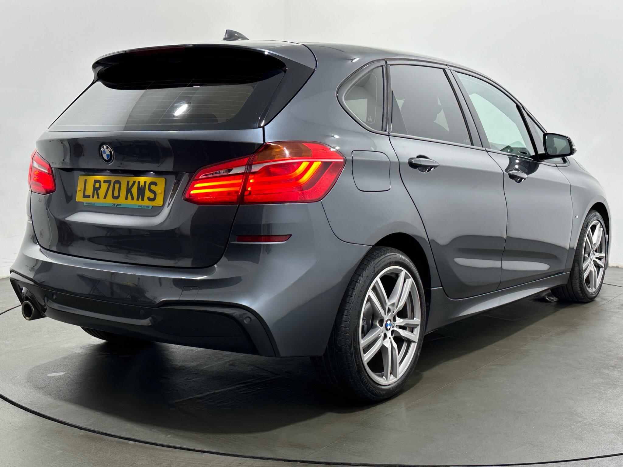 BMW 2 Series view 49