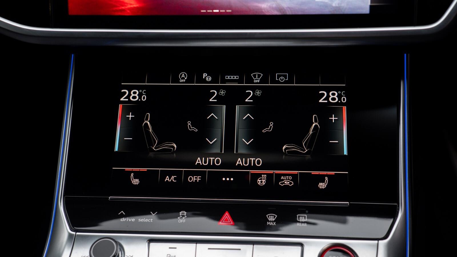 Audi RS6 Avant view 34