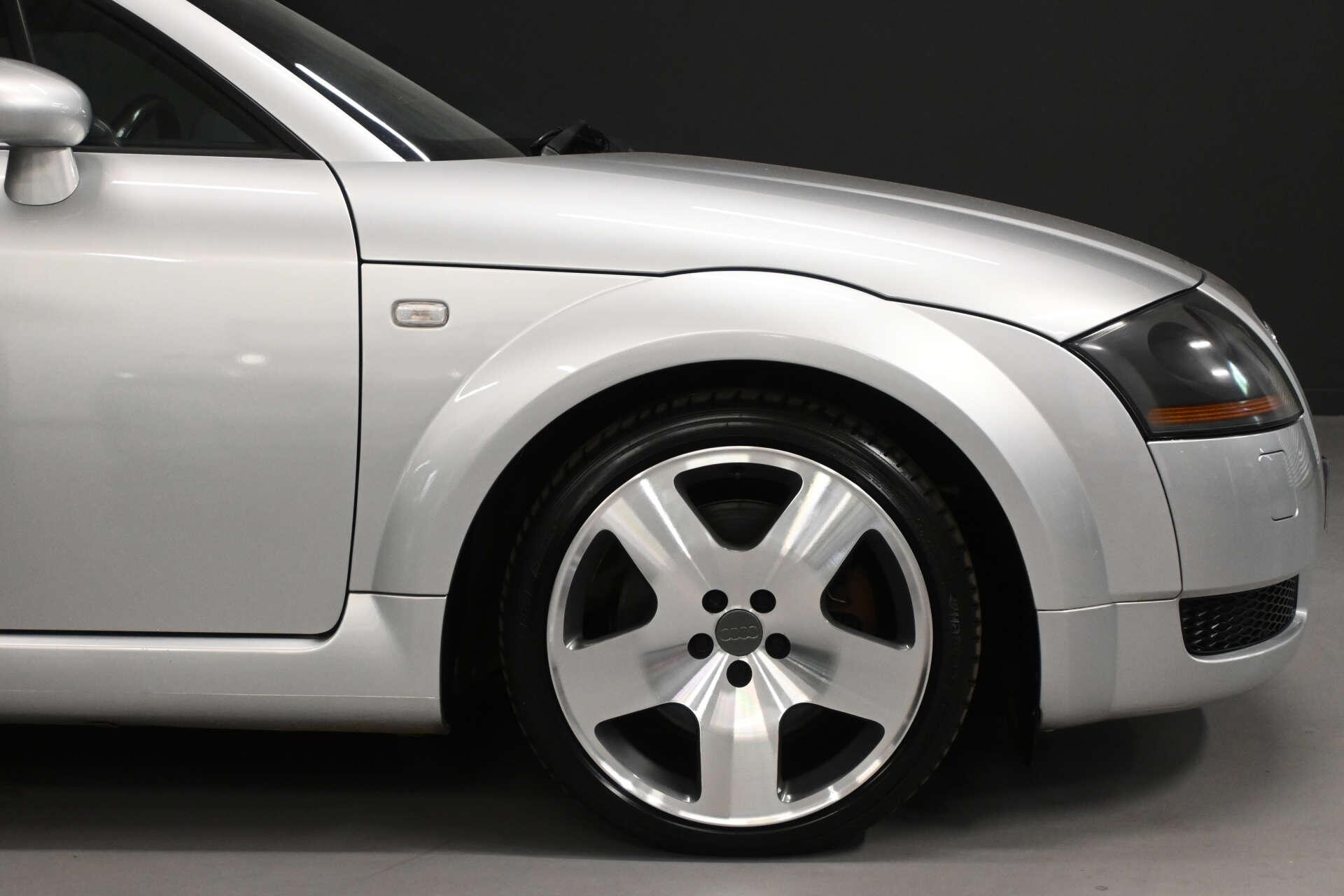 Audi TT view 63