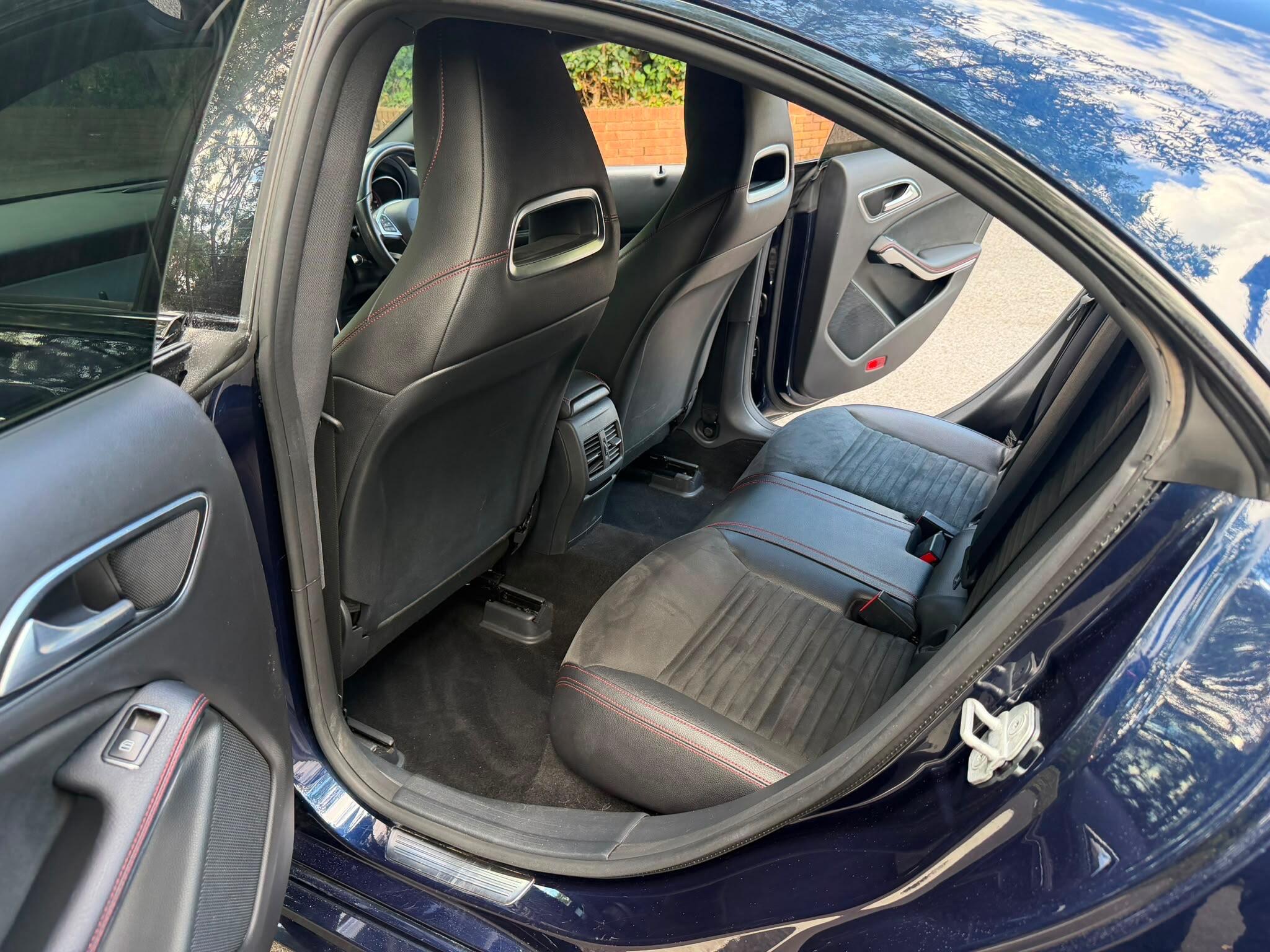 Mercedes-Benz Cla view 17
