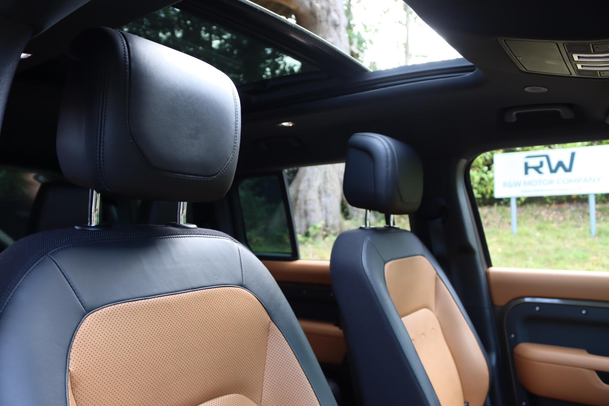 Land Rover Defender view 5