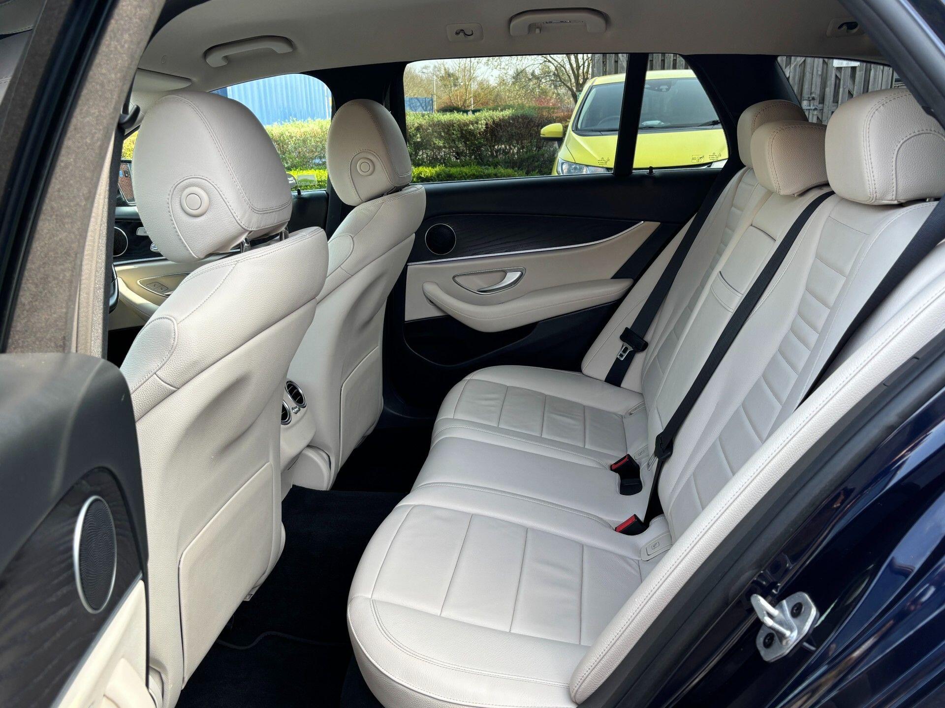 Mercedes-Benz E-Class view 14