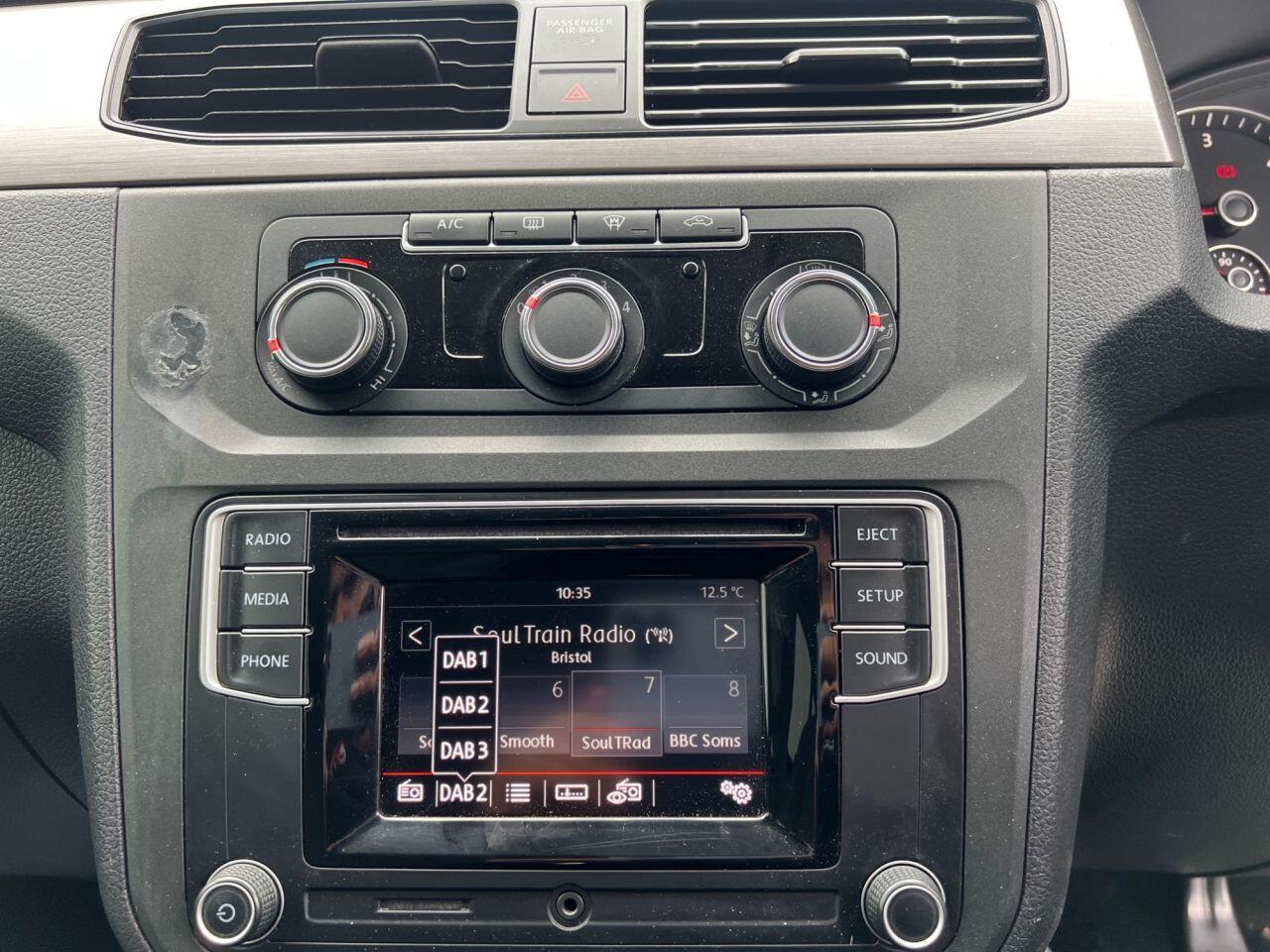 Volkswagen Caddy Maxi Life view 20