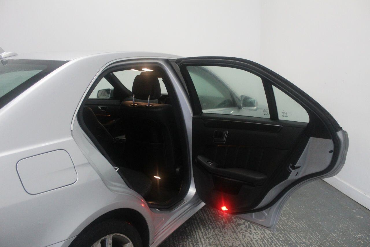 Mercedes-Benz E-Class view 26