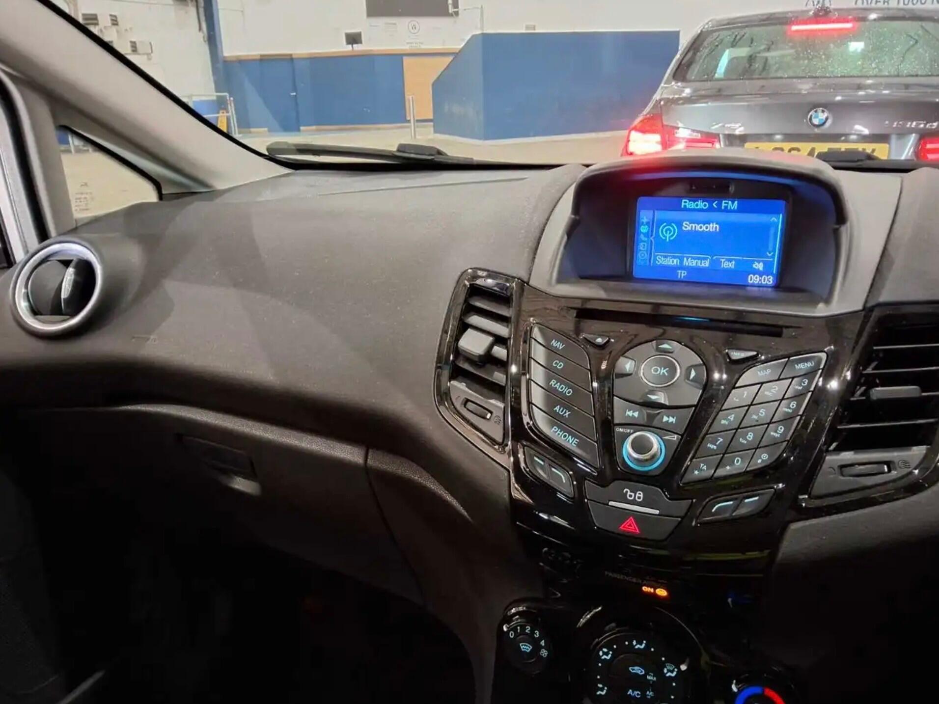 Ford Fiesta view 5