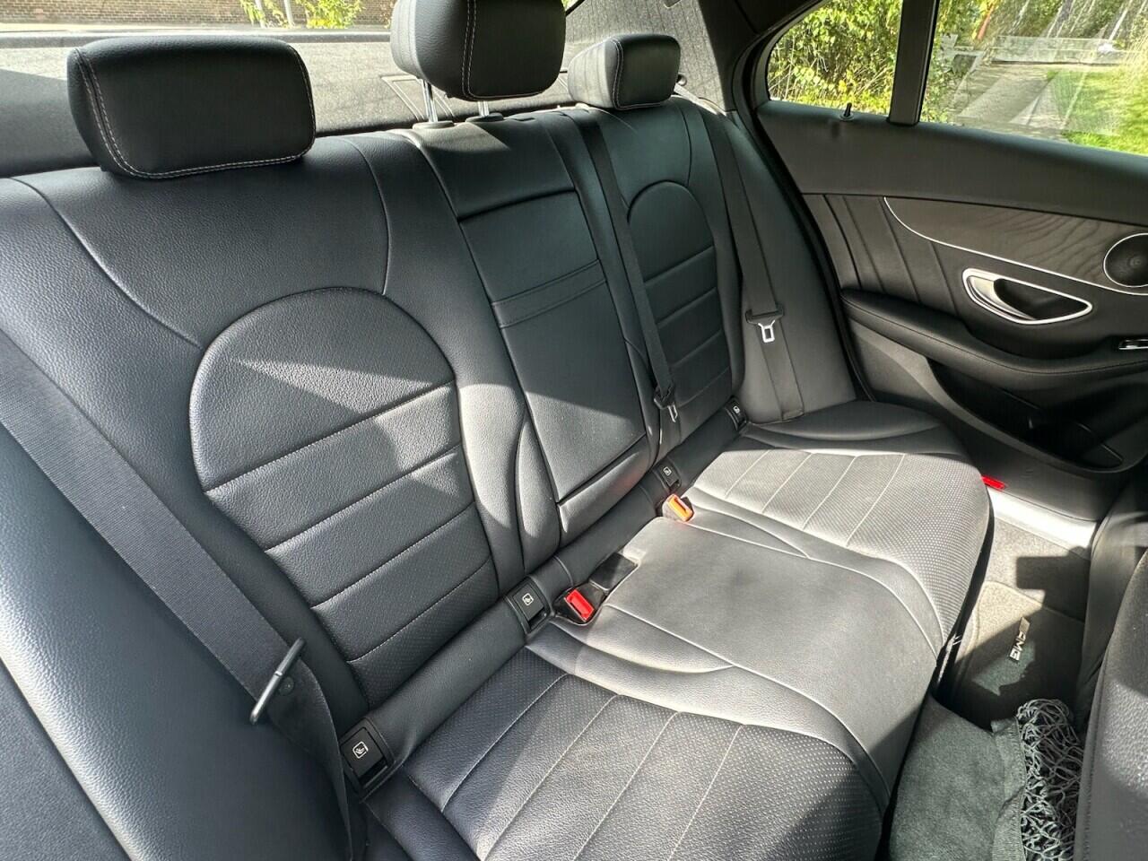 Mercedes-Benz C-Class view 21