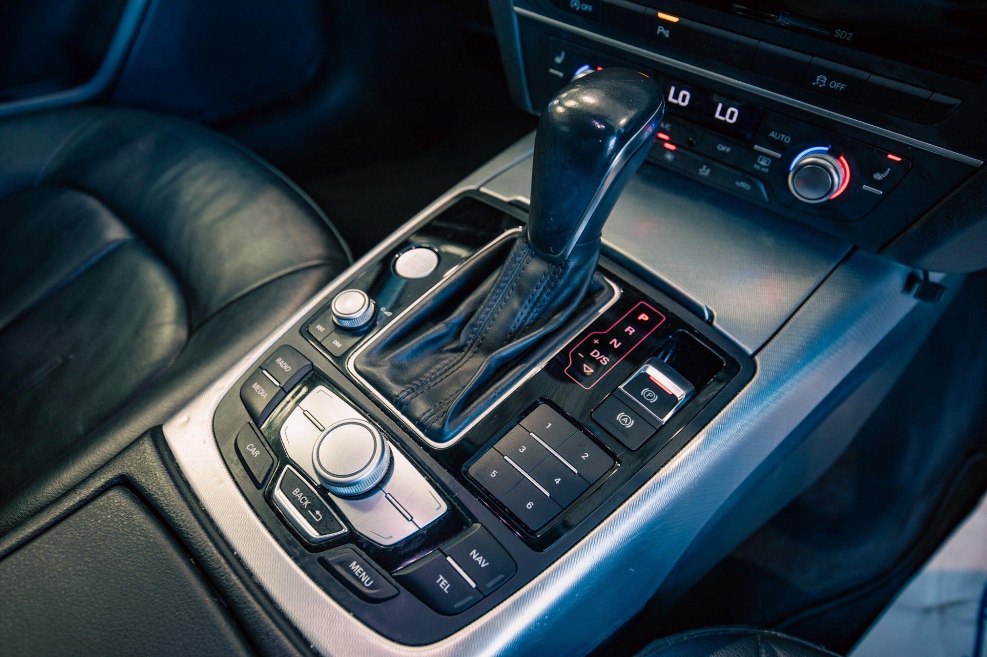Audi A6 view 21