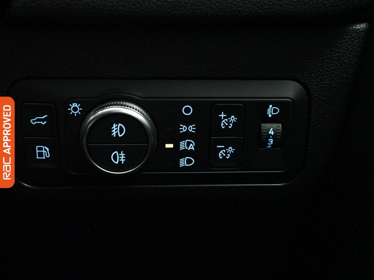 Ford Kuga view 18
